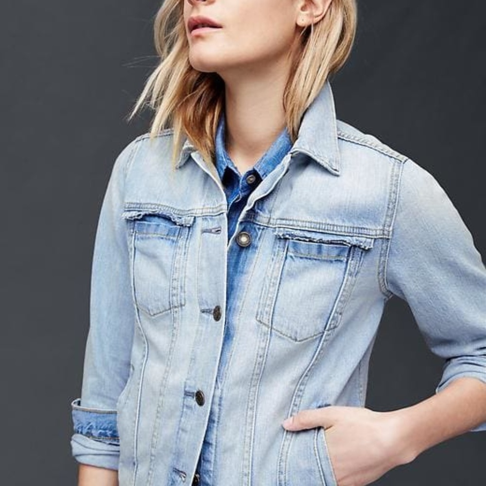 GAP 1969 Icon Denim Jacket - Bleach White
